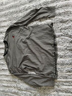 Men's Gray Long-Sleeve Crewneck Pullover with Subtle Embroidered Accent